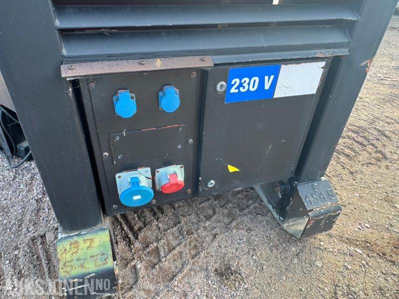 1995 Stamford aggregat 40kvA 230/400V - Строително оборудване: снимка 4 1995 Stamford aggregat 40kvA 230/400V - Строително оборудване: снимка 4