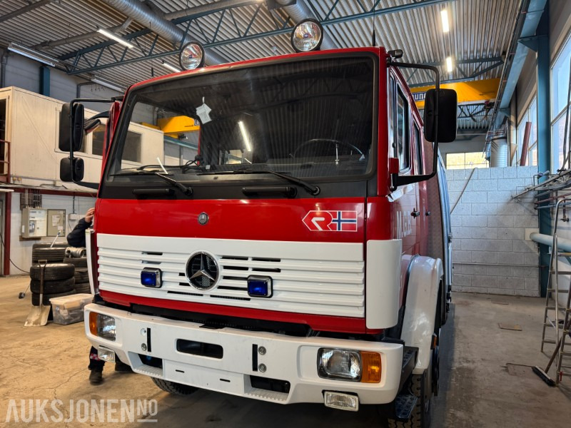 1997 Mercedes-Benz 1124 Af/36 4X4 brannbil registrert som motorredskap med kun 29540 km - Пожарна кола: снимка 4 1997 Mercedes-Benz 1124 Af/36 4X4 brannbil registrert som motorredskap med kun 29540 km - Пожарна кола: снимка 4