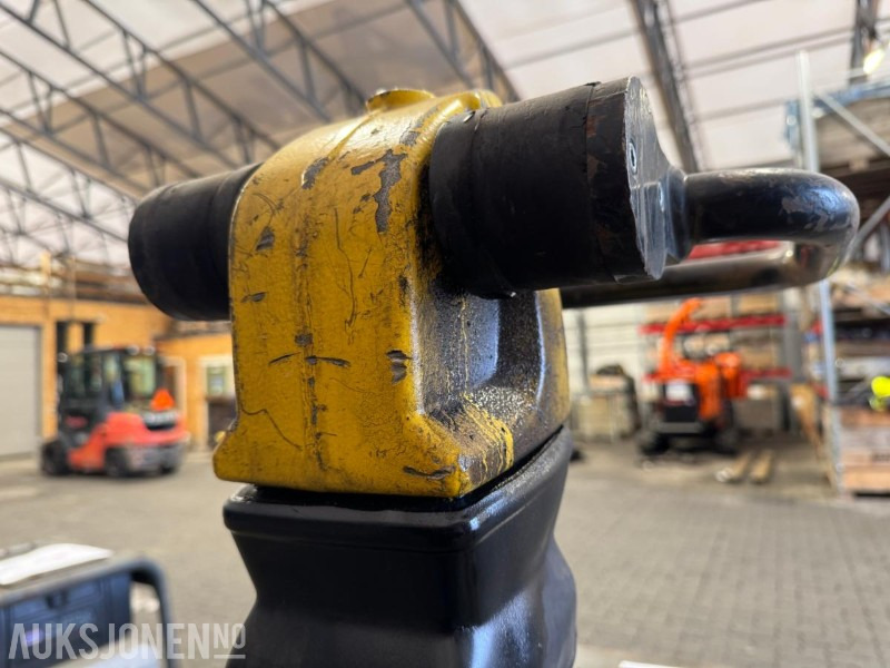 Валяк 2 stk Wacker Neuson DPU Vibroplate 490 kg: снимка 17