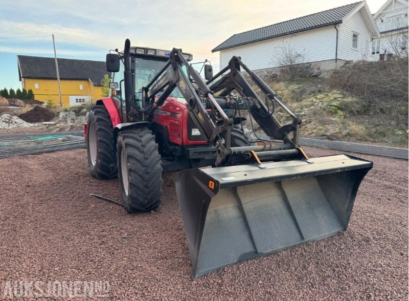 2000 Massey Ferguson 6265 Traktor med Frotlaster og skjær - Трактор: снимка 3 2000 Massey Ferguson 6265 Traktor med Frotlaster og skjær - Трактор: снимка 3