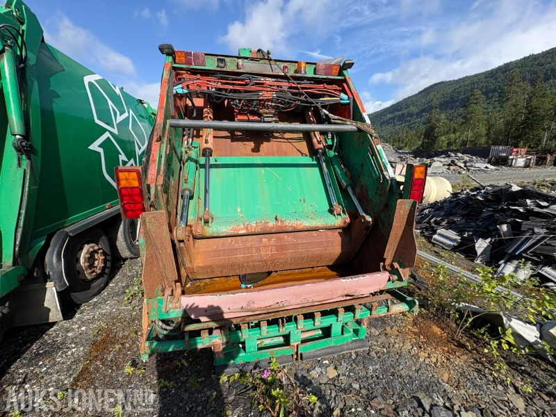 2000 Scania P114 komprimatorbil - renovasjonsbil - bossbil - Боклукчийска кола: снимка 5 2000 Scania P114 komprimatorbil - renovasjonsbil - bossbil - Боклукчийска кола: снимка 5