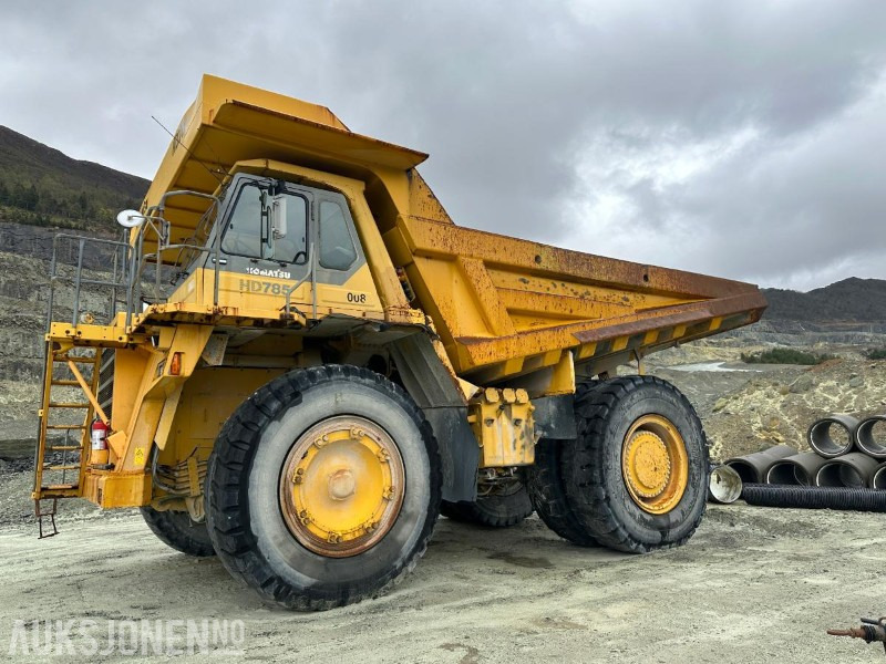 2001 Komatsu HD 785-5 Tipptruck - 91 tonns lastekapasitet - Registrert med sorte skilter - - Самосвал: снимка 4 2001 Komatsu HD 785-5 Tipptruck - 91 tonns lastekapasitet - Registrert med sorte skilter - - Самосвал: снимка 4
