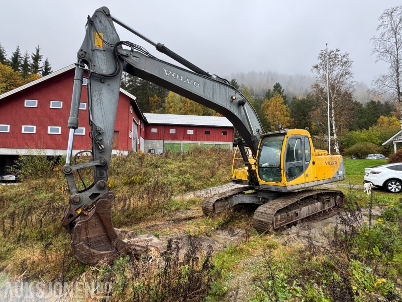 2001 Volvo EC240NLC Beltegraver - Gravemaskin - Багер: снимка 1 2001 Volvo EC240NLC Beltegraver - Gravemaskin - Багер: снимка 1