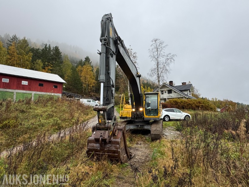 2001 Volvo EC240NLC Beltegraver - Gravemaskin - Багер: снимка 2 2001 Volvo EC240NLC Beltegraver - Gravemaskin - Багер: снимка 2