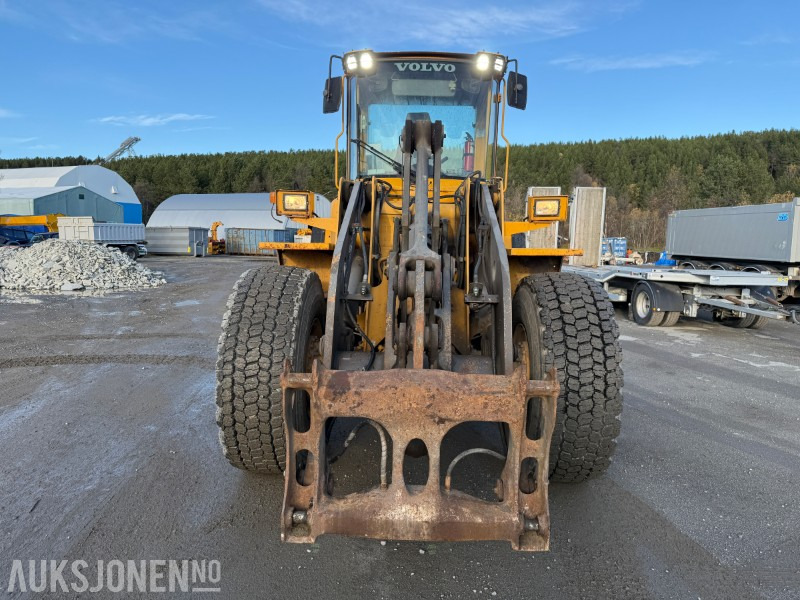 2001 Volvo L90D - 8868t - 17 000kg - Колесен товарач: снимка 2 2001 Volvo L90D - 8868t - 17 000kg - Колесен товарач: снимка 2