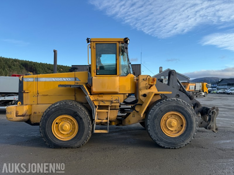 2001 Volvo L90D - 8868t - 17 000kg - Колесен товарач: снимка 4 2001 Volvo L90D - 8868t - 17 000kg - Колесен товарач: снимка 4