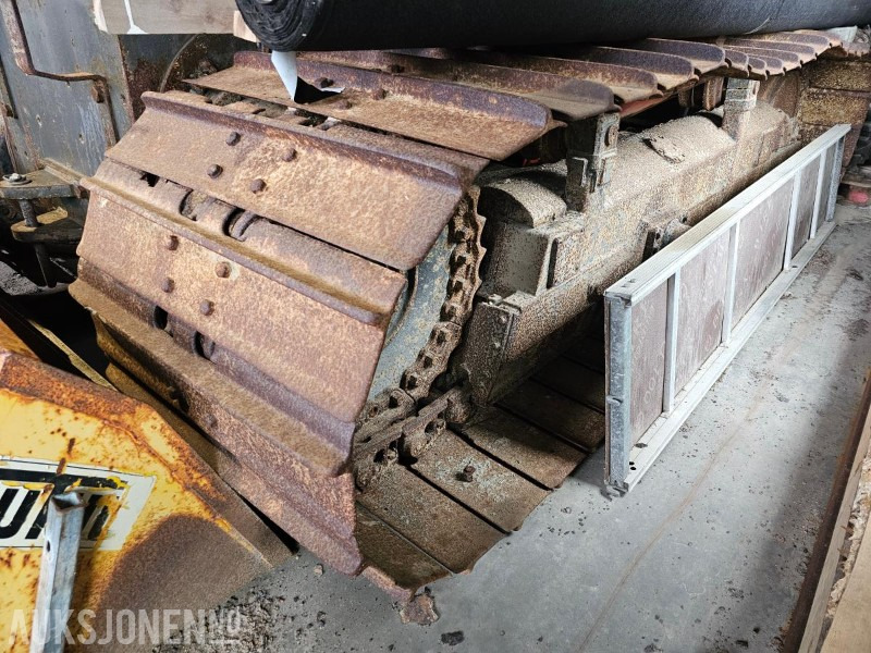 2003 New Holland D180 beltedrevet bulldoser - Строително оборудване: снимка 3 2003 New Holland D180 beltedrevet bulldoser - Строително оборудване: снимка 3
