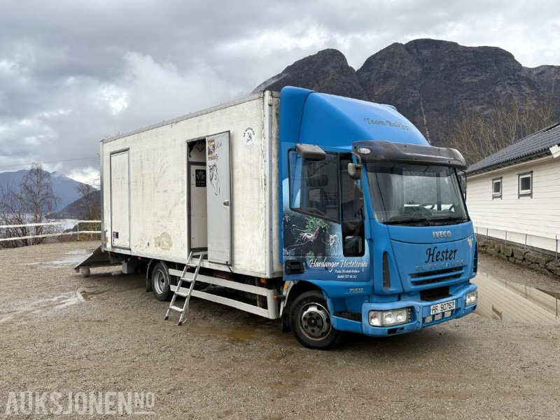 2004 Iveco Eurocargo hestebil - За превоз на животни камион: снимка 2 2004 Iveco Eurocargo hestebil - За превоз на животни камион: снимка 2
