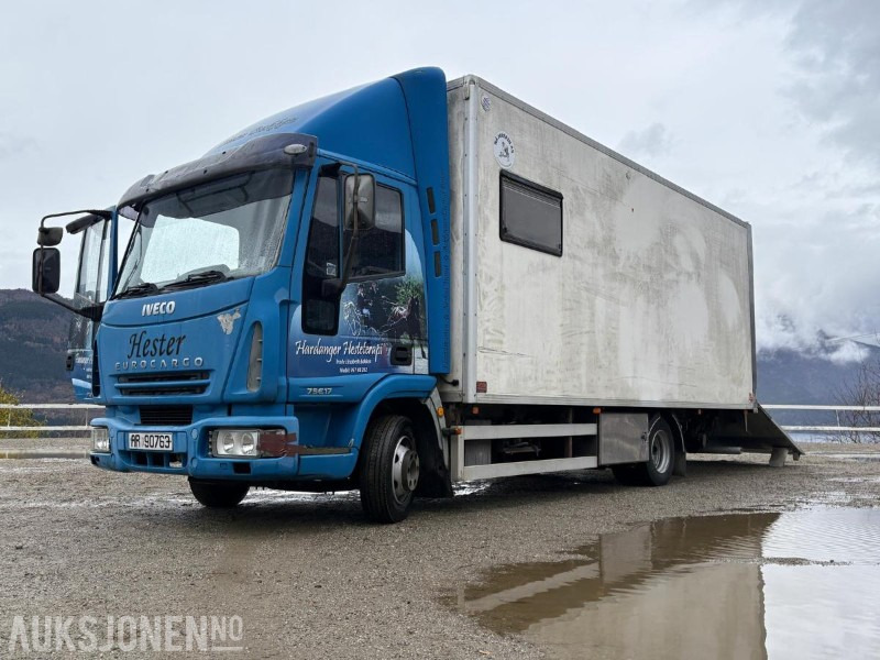 2004 Iveco Eurocargo hestebil - За превоз на животни камион: снимка 1 2004 Iveco Eurocargo hestebil - За превоз на животни камион: снимка 1