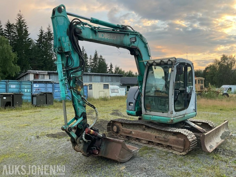2004 Kobelco SK 70 SR - Багер: снимка 4 2004 Kobelco SK 70 SR - Багер: снимка 4