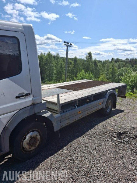 2004 Mercedes-Benz 4X2 ATEGO - Бордови камион: снимка 2 2004 Mercedes-Benz 4X2 ATEGO - Бордови камион: снимка 2