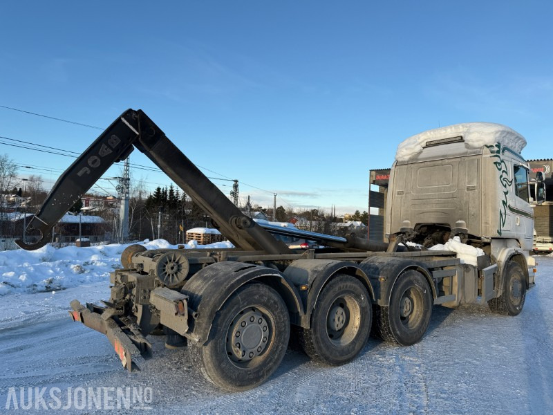 2005 Scania R500 8x4 krokbil EU-Godkjent fram til 03-2026 - Мултилифт с кука камион: снимка 4 2005 Scania R500 8x4 krokbil EU-Godkjent fram til 03-2026 - Мултилифт с кука камион: снимка 4