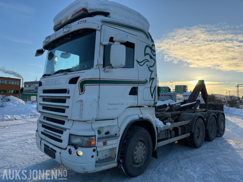 2005 Scania R500 8x4 krokbil EU-Godkjent fram til 03-2026 - Мултилифт с кука камион: снимка 1 2005 Scania R500 8x4 krokbil EU-Godkjent fram til 03-2026 - Мултилифт с кука камион: снимка 1