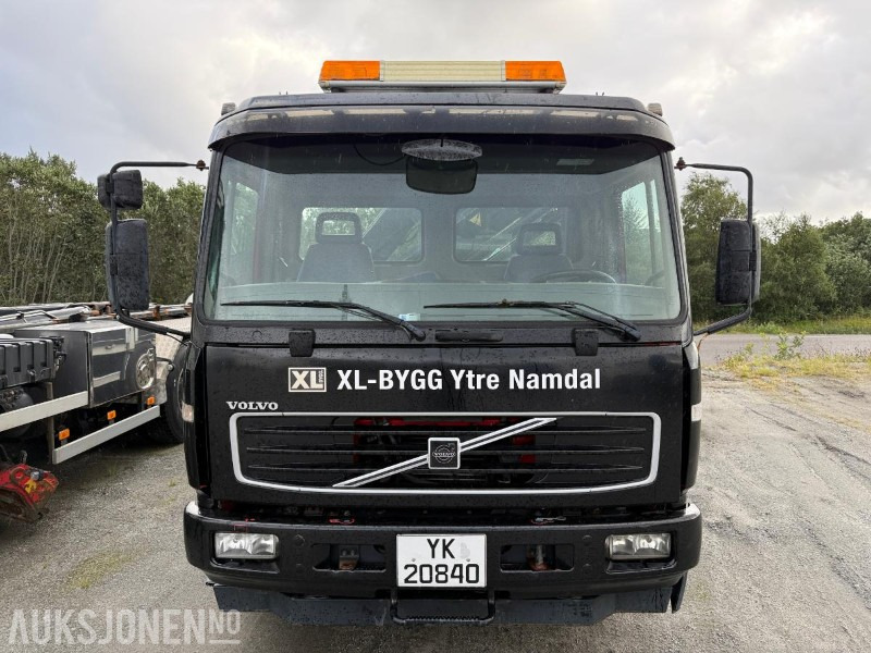 2005 VOLVO FL6H Kranbil med Fast Plan 267842 km Svingbare Lemmer - Камион с кран: снимка 2 2005 VOLVO FL6H Kranbil med Fast Plan 267842 km Svingbare Lemmer - Камион с кран: снимка 2