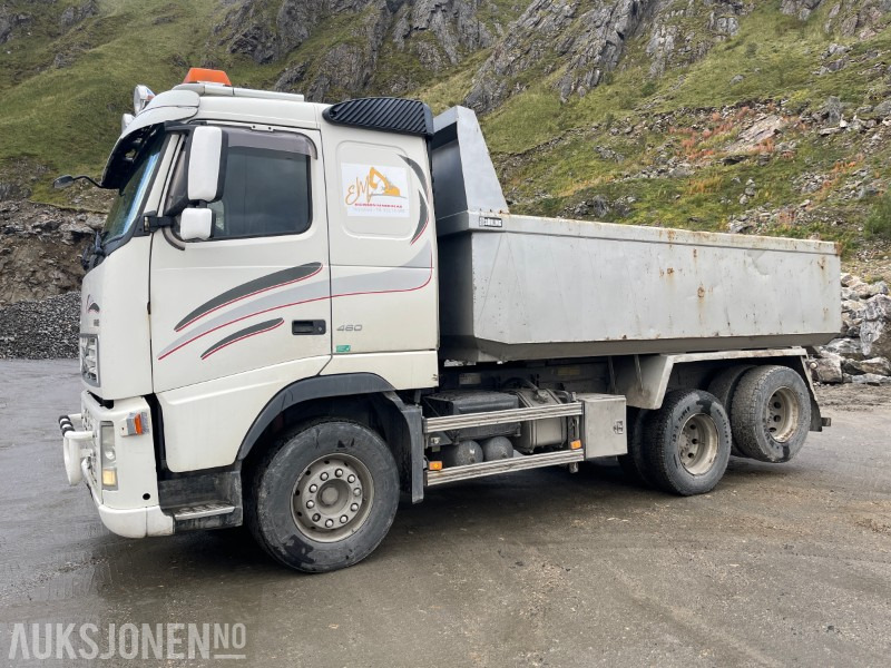 2005 Volvo FH12 6X2 *Sentralsmøring* Eu godkjent til 21.04.2026* - Самосвал камион: снимка 2 2005 Volvo FH12 6X2 *Sentralsmøring* Eu godkjent til 21.04.2026* - Самосвал камион: снимка 2