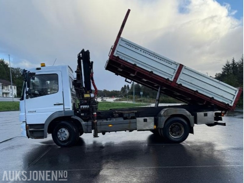 2006 Mercedes-Benz 1524 ATEGO II TYPE 1 med kran og treveis tipp eu ok til 05.2026 - Самосвал камион: снимка 5 2006 Mercedes-Benz 1524 ATEGO II TYPE 1 med kran og treveis tipp eu ok til 05.2026 - Самосвал камион: снимка 5