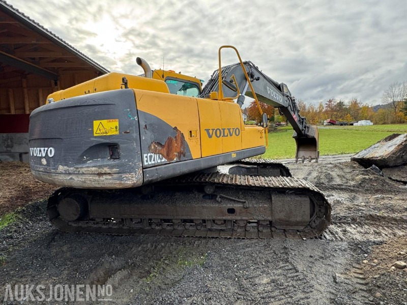 2006 Volvo EC210BLC gravemaskin med tannskuffe - Багер: снимка 5 2006 Volvo EC210BLC gravemaskin med tannskuffe - Багер: снимка 5