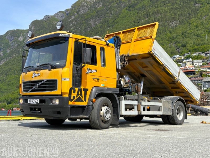 2006 Volvo FL 6 H kranbil med tipp - 229 139 km - EU godkjent til 21.02.2026 - Камион с кран: снимка 1 2006 Volvo FL 6 H kranbil med tipp - 229 139 km - EU godkjent til 21.02.2026 - Камион с кран: снимка 1