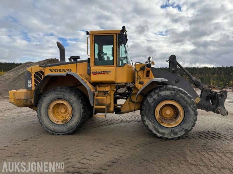 2006 Volvo L120E - Sentralsmøring - 14887 timer - Колесен товарач: снимка 4 2006 Volvo L120E - Sentralsmøring - 14887 timer - Колесен товарач: снимка 4