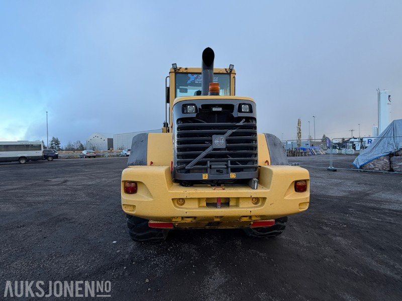 2006 Volvo L90E hjullaster - Sentralsmøring - Joystick - Tilleggshydraulikk - Колесен товарач: снимка 4 2006 Volvo L90E hjullaster - Sentralsmøring - Joystick - Tilleggshydraulikk - Колесен товарач: снимка 4