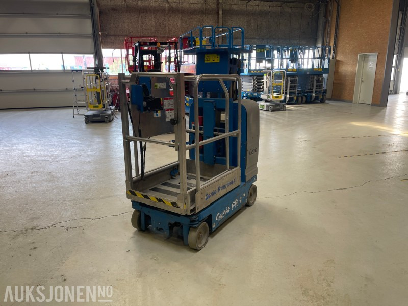 2007 Genie GR-12 Sakselift Mastelift - Работна площадка: снимка 3 2007 Genie GR-12 Sakselift Mastelift - Работна площадка: снимка 3
