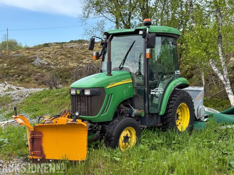 2007 John Deere 3520 - Frontlaster - MYE UTSTYR! - Трактор: снимка 1 2007 John Deere 3520 - Frontlaster - MYE UTSTYR! - Трактор: снимка 1