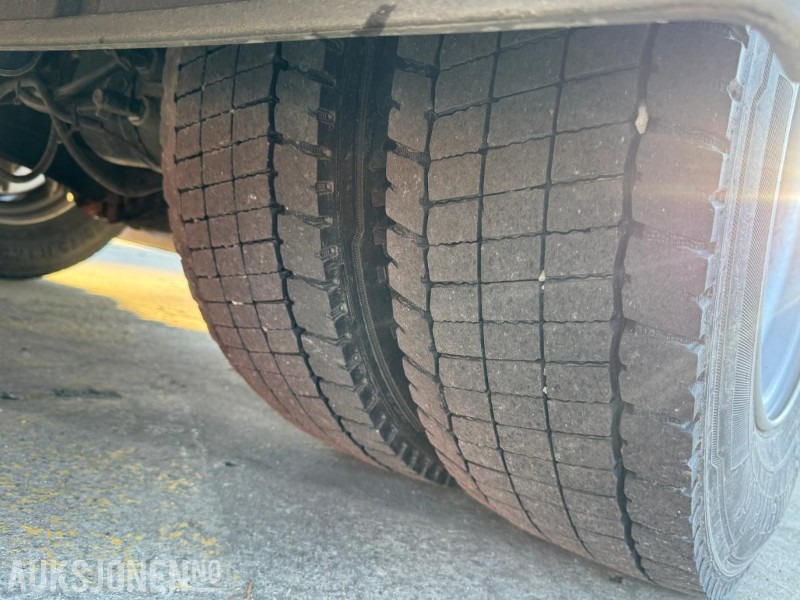 Камион с кран 2007 MAN TGL 8.180 4X2 LINJEBIL MED KRAN OG MASSE UTSTYR: снимка 17