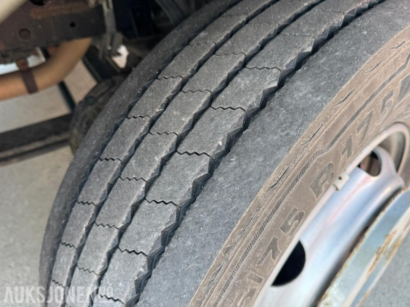 Камион с кран 2007 MAN TGL 8.180 4X2 LINJEBIL MED KRAN OG MASSE UTSTYR: снимка 20