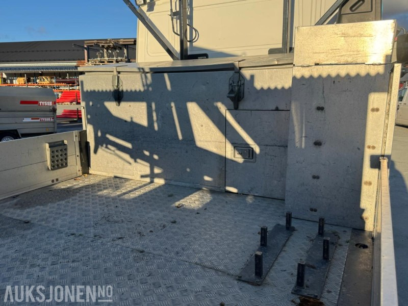 Камион с кран 2007 MAN TGL 8.180 4X2 LINJEBIL MED KRAN OG MASSE UTSTYR: снимка 9