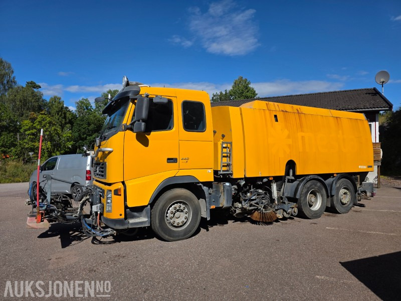 2007 Volvo FH440 Feiebil - Euro5T - 3 akslet - 265900km - Мотометачна машина: снимка 2 2007 Volvo FH440 Feiebil - Euro5T - 3 akslet - 265900km - Мотометачна машина: снимка 2