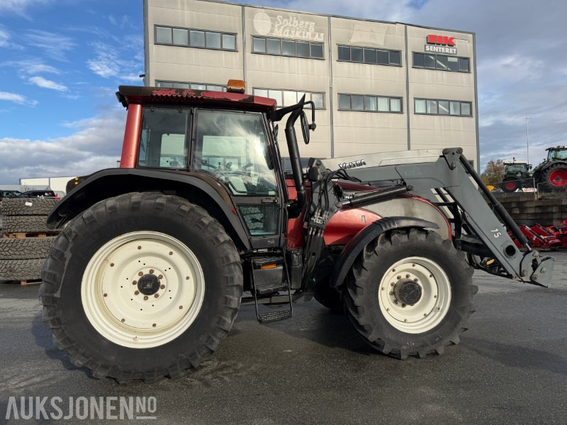 2008 Valtra T-180 Traktor med frontlaster / 1362 timer - Трактор: снимка 5 2008 Valtra T-180 Traktor med frontlaster / 1362 timer - Трактор: снимка 5