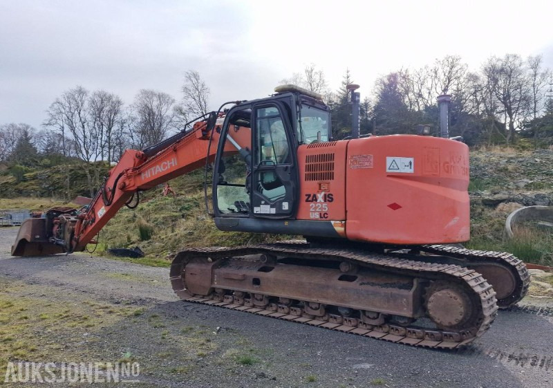 2009 Hitachi ZX225USLC-3 Beltegraver m/GPS/Rototilt med klype/Pusseskuffe, 12800 timer - Багер: снимка 4 2009 Hitachi ZX225USLC-3 Beltegraver m/GPS/Rototilt med klype/Pusseskuffe, 12800 timer - Багер: снимка 4