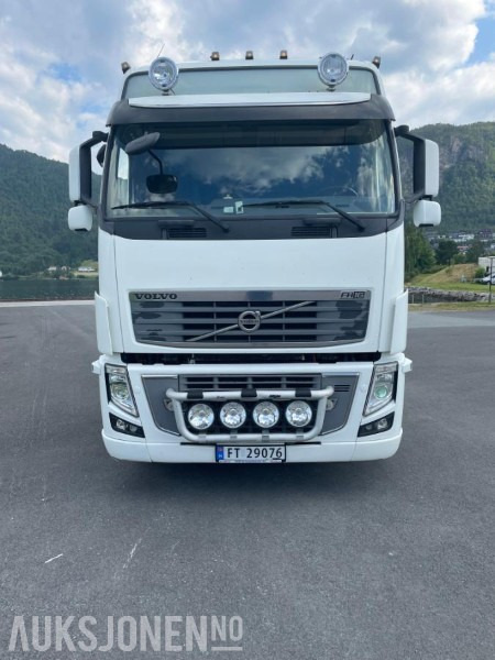 2009 Volvo FH16 Krokløft - 6x2 - Nylig EU godkjent - 1 stk containerkasse 35 m3 - 2 dekksett - Мултилифт с кука камион: снимка 2 2009 Volvo FH16 Krokløft - 6x2 - Nylig EU godkjent - 1 stk containerkasse 35 m3 - 2 dekksett - Мултилифт с кука камион: снимка 2