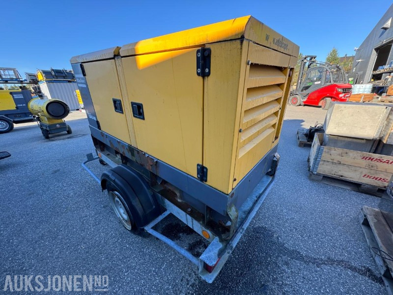 2010 Atlas Copco QAS 40 strømaggregat 40KVA - Строително оборудване: снимка 3 2010 Atlas Copco QAS 40 strømaggregat 40KVA - Строително оборудване: снимка 3