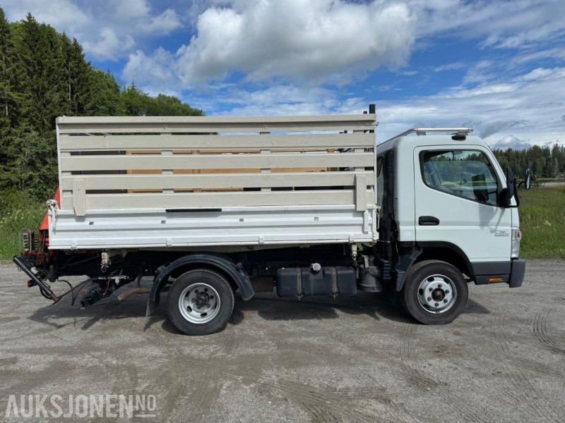 2010 Fuso FUSO 7C15 Bakmontert kran Treveis tipp Høye lemmer - Самосвал камион: снимка 3 2010 Fuso FUSO 7C15 Bakmontert kran Treveis tipp Høye lemmer - Самосвал камион: снимка 3