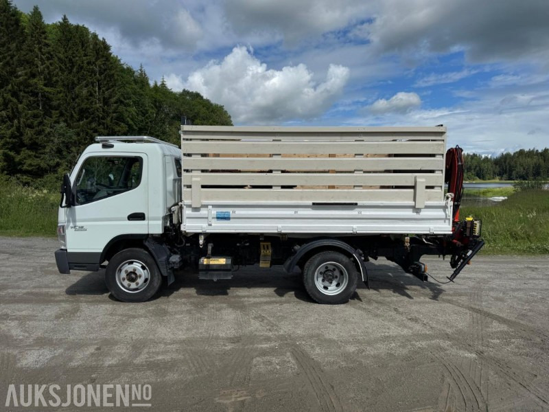 2010 Fuso FUSO 7C15 Bakmontert kran Treveis tipp Høye lemmer - Самосвал камион: снимка 1 2010 Fuso FUSO 7C15 Bakmontert kran Treveis tipp Høye lemmer - Самосвал камион: снимка 1