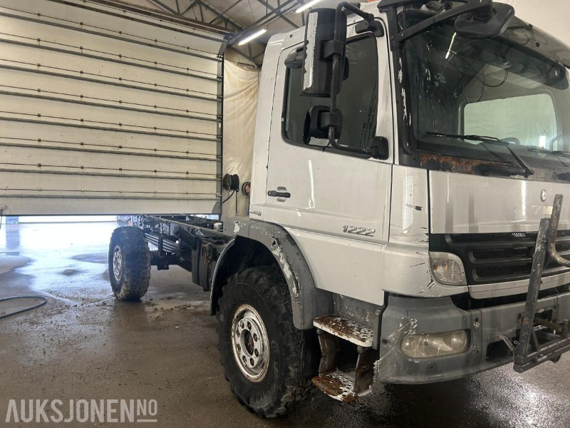 2010 Mercedes-Benz Atego 1222 4x4 chassis - Шаси кабина: снимка 2 2010 Mercedes-Benz Atego 1222 4x4 chassis - Шаси кабина: снимка 2