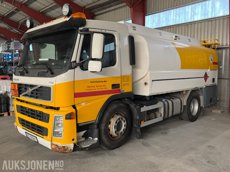 2010 Volvo FM 370 tankbil med 12000 liters tank - Камион цистерна: снимка 2 2010 Volvo FM 370 tankbil med 12000 liters tank - Камион цистерна: снимка 2