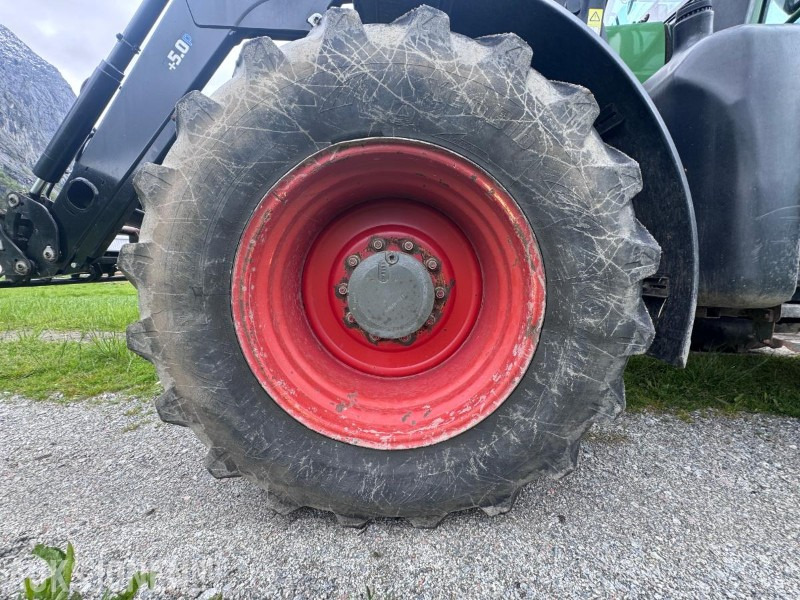Трактор 2011 Fendt 718 Vario - Frontlaster - Front hydraulikk - PTO foran - 50 km/t: снимка 11