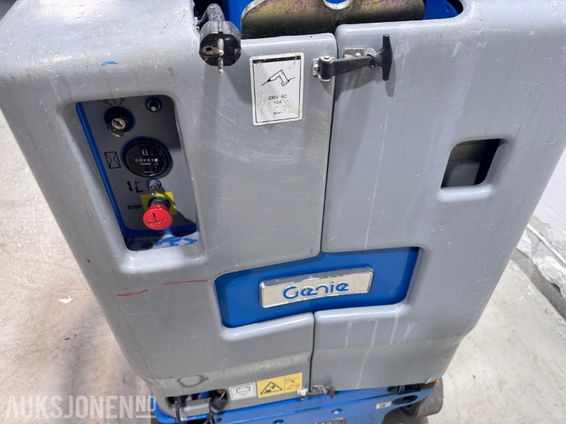 2011 Genie GRC-12 - 5,5m mastelift - Работна площадка: снимка 5 2011 Genie GRC-12 - 5,5m mastelift - Работна площадка: снимка 5