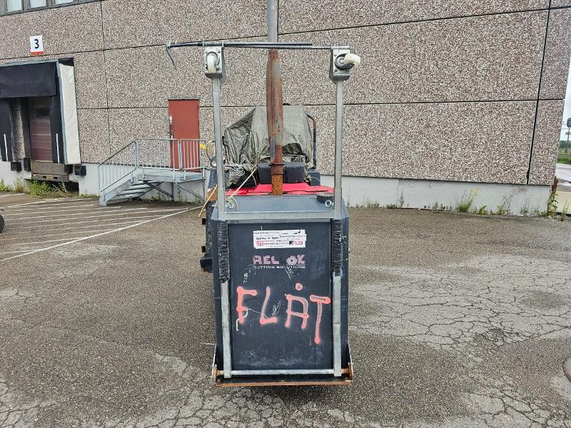 2011 RELLOK Cutting Solutions RSF 750 - fullhydraulisk veisag/gulvsag for asfalt/betong - Строително оборудване: снимка 2 2011 RELLOK Cutting Solutions RSF 750 - fullhydraulisk veisag/gulvsag for asfalt/betong - Строително оборудване: снимка 2