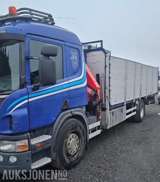 2012 Scania P-serie P320 kranbil med bakløft - Камион с кран: снимка 3 2012 Scania P-serie P320 kranbil med bakløft - Камион с кран: снимка 3