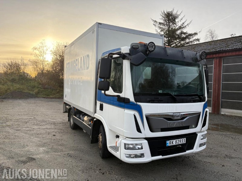 2013 MAN TGL8 220 4X2 Euro6T 3 seter servicevogn C1-reg. - Камион фургон: снимка 3 2013 MAN TGL8 220 4X2 Euro6T 3 seter servicevogn C1-reg. - Камион фургон: снимка 3