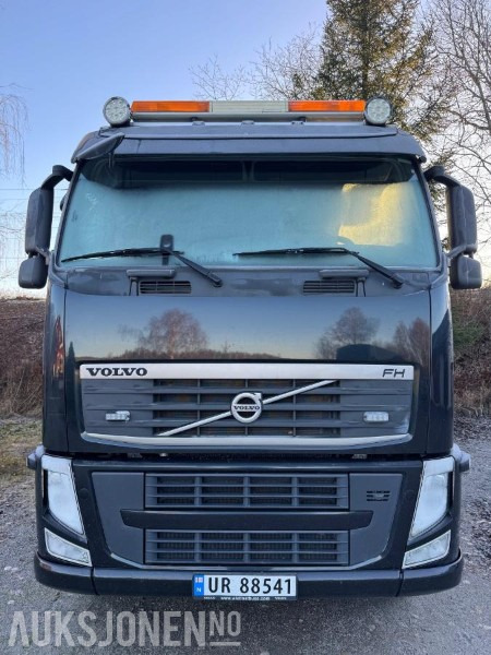 2013 Volvo FH540 6X4 MAUR DUMPER TIPP HYDRAULIKK EU OK 11.2026 - Самосвал камион: снимка 3 2013 Volvo FH540 6X4 MAUR DUMPER TIPP HYDRAULIKK EU OK 11.2026 - Самосвал камион: снимка 3