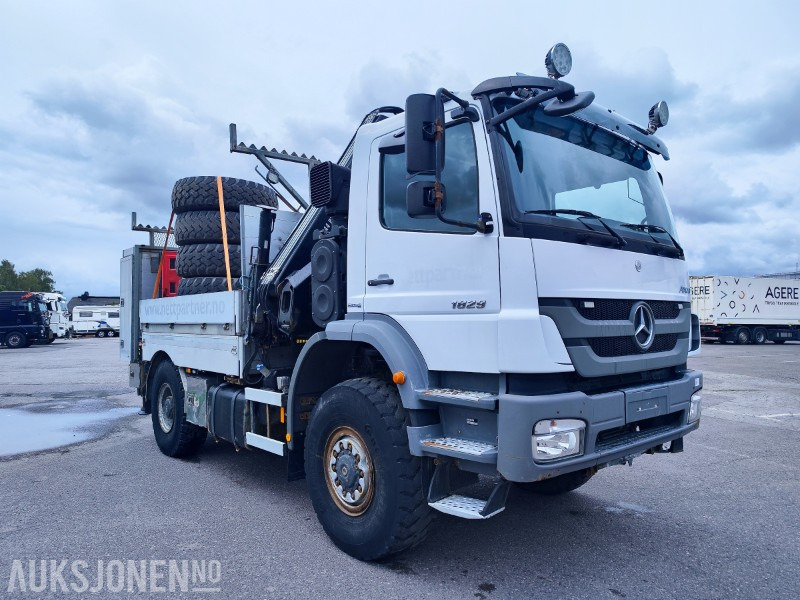 2014 Mercedes-Benz AXOR 1829 PLANBIL MED KRAN 14TM HIAB XS 144 HIPRO - Камион с кран: снимка 5 2014 Mercedes-Benz AXOR 1829 PLANBIL MED KRAN 14TM HIAB XS 144 HIPRO - Камион с кран: снимка 5