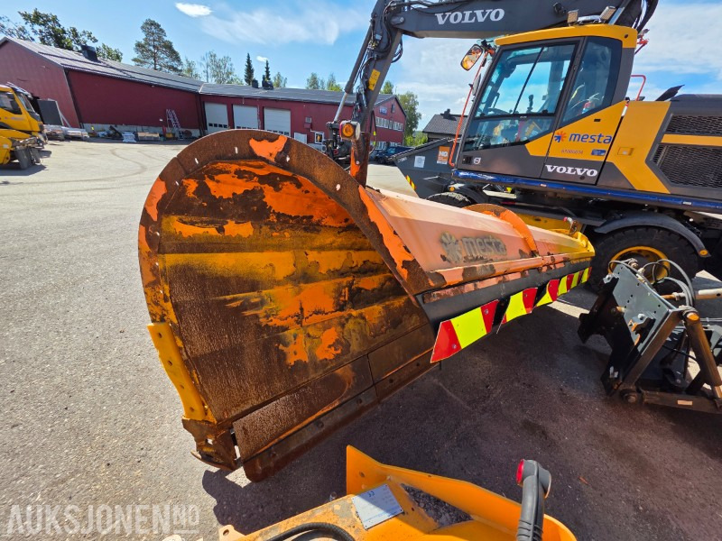 2014 Tellefsdal D 70 3700 plog med sving, slaps - Строително оборудване: снимка 1 2014 Tellefsdal D 70 3700 plog med sving, slaps - Строително оборудване: снимка 1