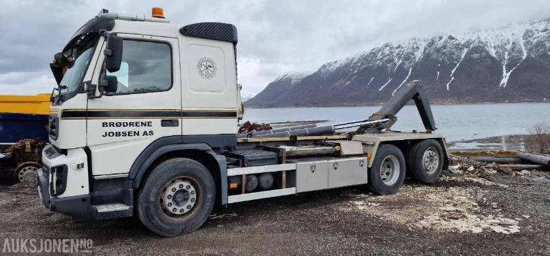 2014 Volvo FMX * Krokløft * 275076 km * Godkjent som skolebil * Eu godkjent til 25.08.2025 - Мултилифт с кука камион: снимка 4 2014 Volvo FMX * Krokløft * 275076 km * Godkjent som skolebil * Eu godkjent til 25.08.2025 - Мултилифт с кука камион: снимка 4