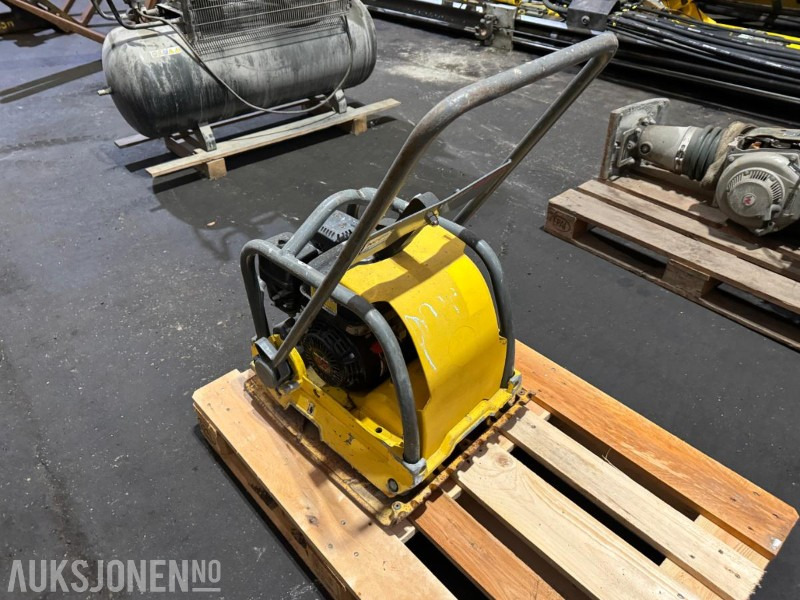2014 Wacker Neuson vibroplate - Валяк: снимка 3 2014 Wacker Neuson vibroplate - Валяк: снимка 3