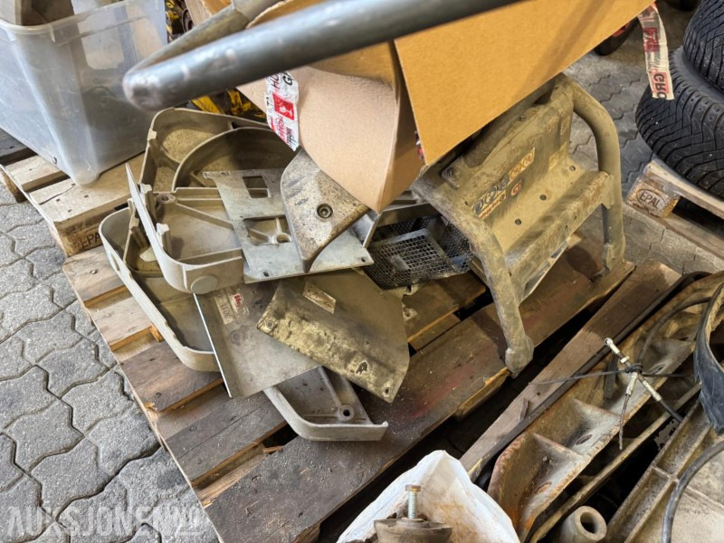 Валяк 2014 Wacker Neuson vibroplater deler og repobjekt: снимка 9 Валяк 2014 Wacker Neuson vibroplater deler og repobjekt: снимка 9