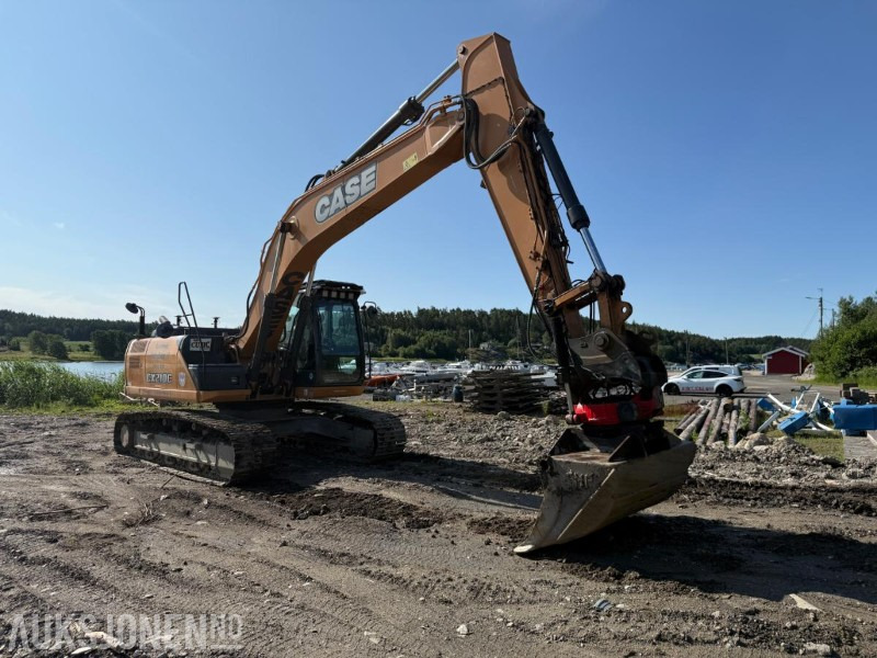 2015 Case CX210C BELTEGRAVER ROTOTILT ENGCON MASKINSTYRING SERVICEHISTORIKK LITE TIMER EN EIER. - Багер: снимка 4 2015 Case CX210C BELTEGRAVER ROTOTILT ENGCON MASKINSTYRING SERVICEHISTORIKK LITE TIMER EN EIER. - Багер: снимка 4